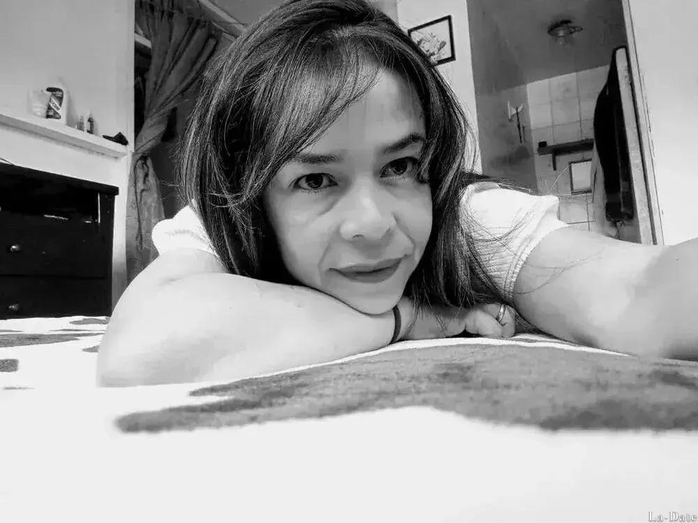Yajara Profile image 1